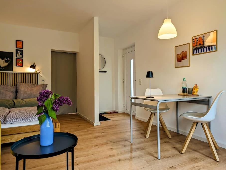 Apartment Mit Balkon In Hannover-ahlem Hannover